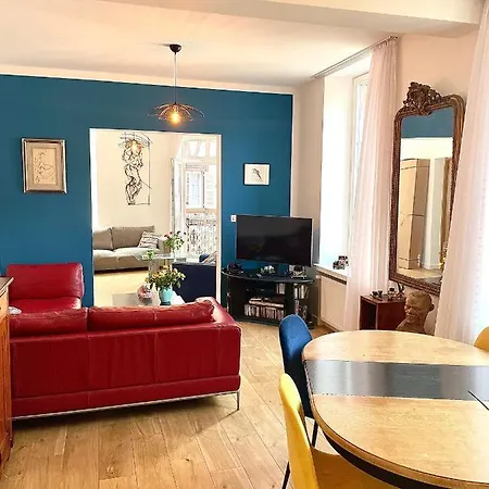 Standing Hypercentre Apartman *